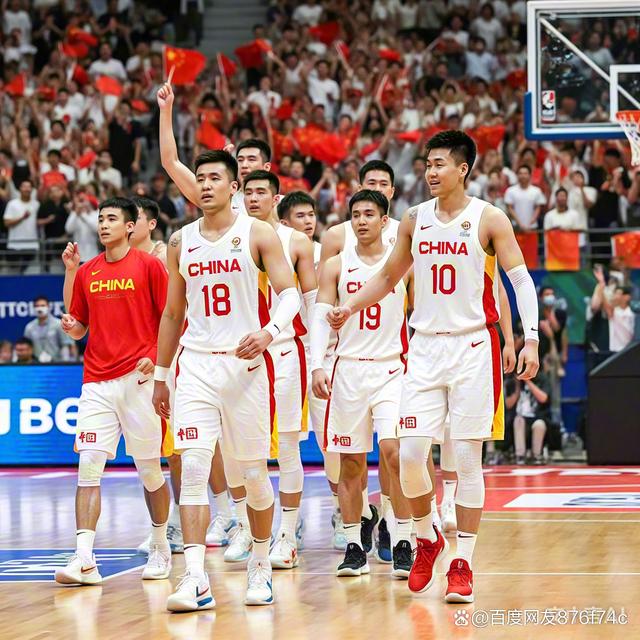 中国篮球联赛的精彩对决再次引发了万众瞩目