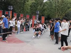 参赛队伍备战过程走向崩溃，备战情况备受质疑的简单介绍